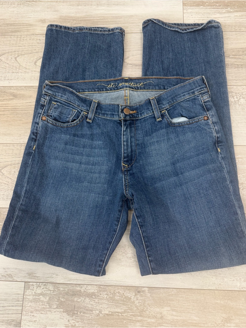Old Navy Sweetheart Bootcut Jeans 10 Medium Wash Mid Rise Classic Y2K Flare